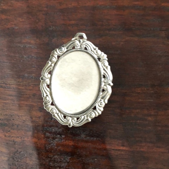 Charm - Picture 2 of 3